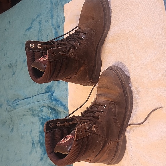 Men\'s work boots